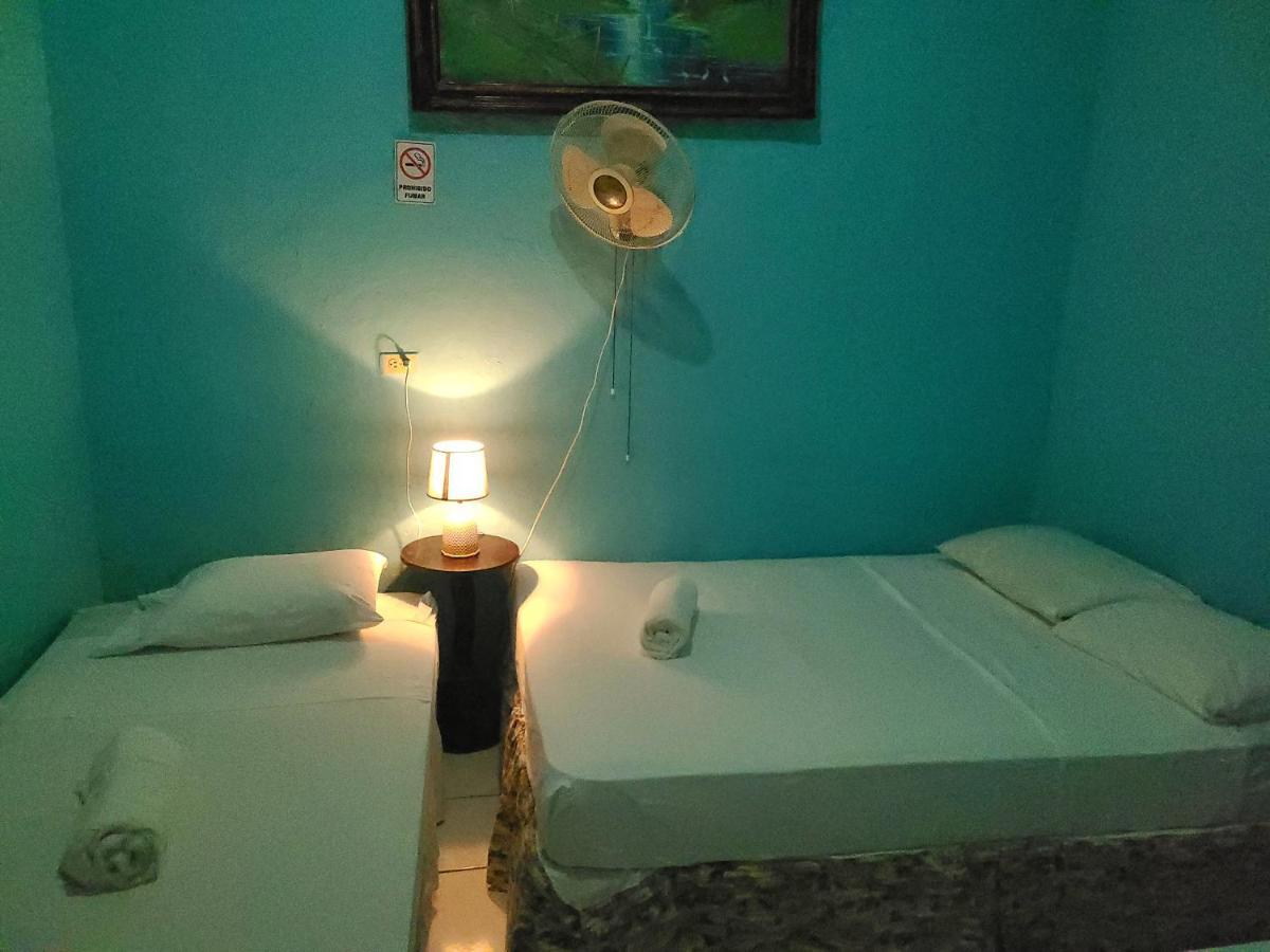 Hostel Rossy Сан-Хуан-дель-Сур Экстерьер фото