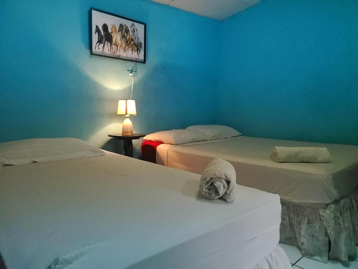 Hostel Rossy Сан-Хуан-дель-Сур Экстерьер фото