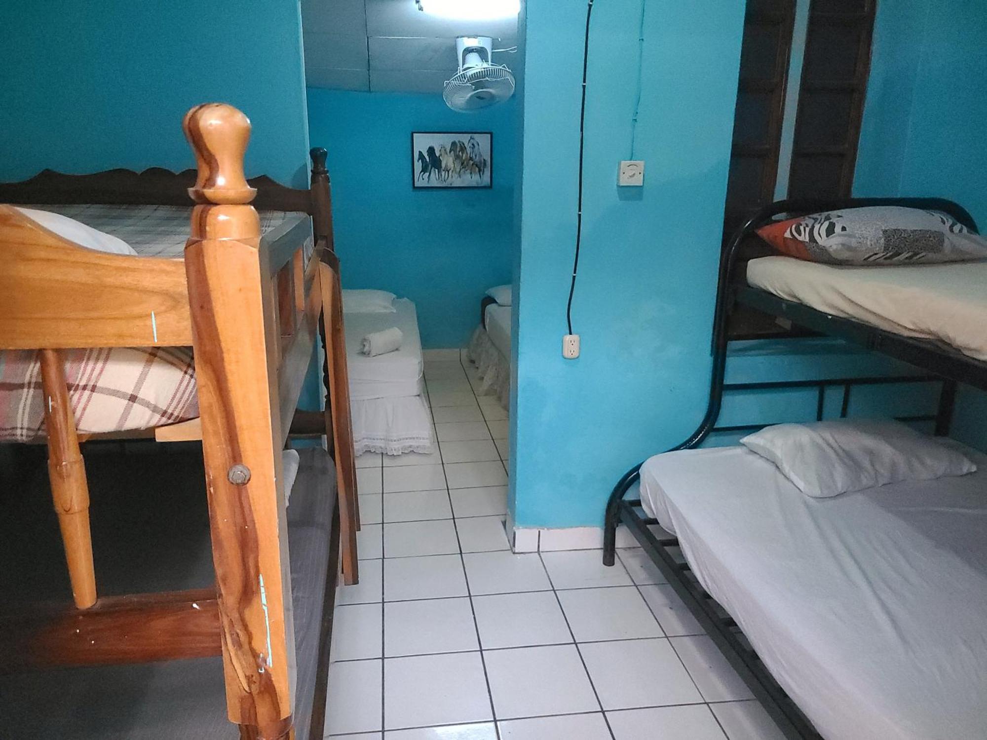 Hostel Rossy Сан-Хуан-дель-Сур Экстерьер фото